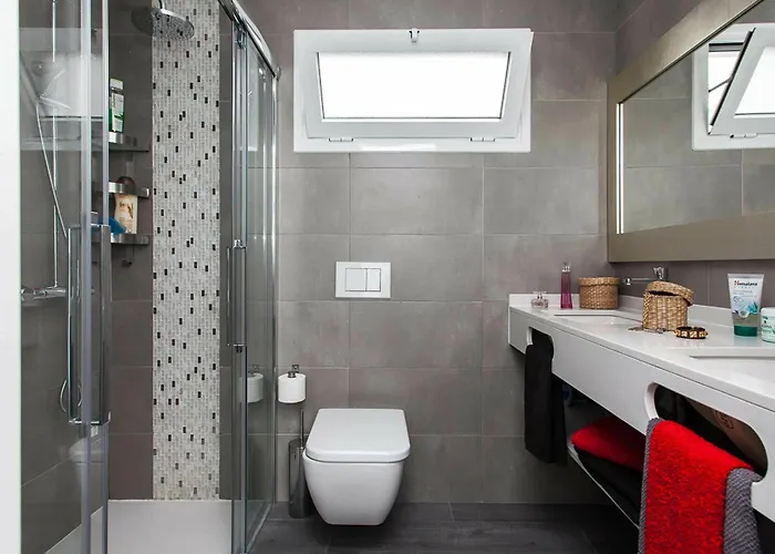 Coral Bay By Vacanzy Collection